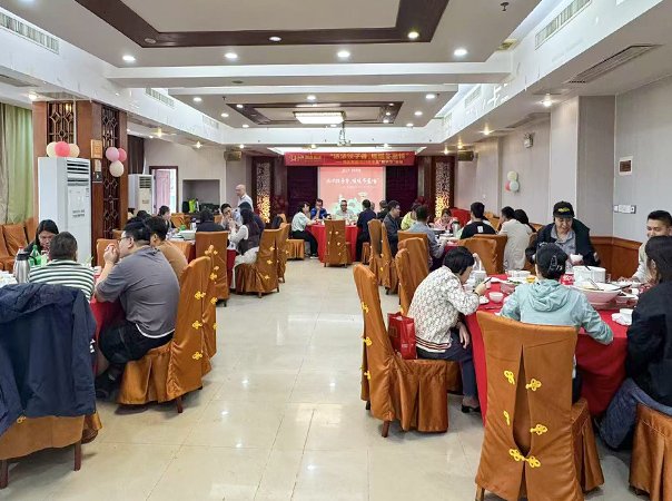 冬至饺子香，温情聚尊龙集团官网